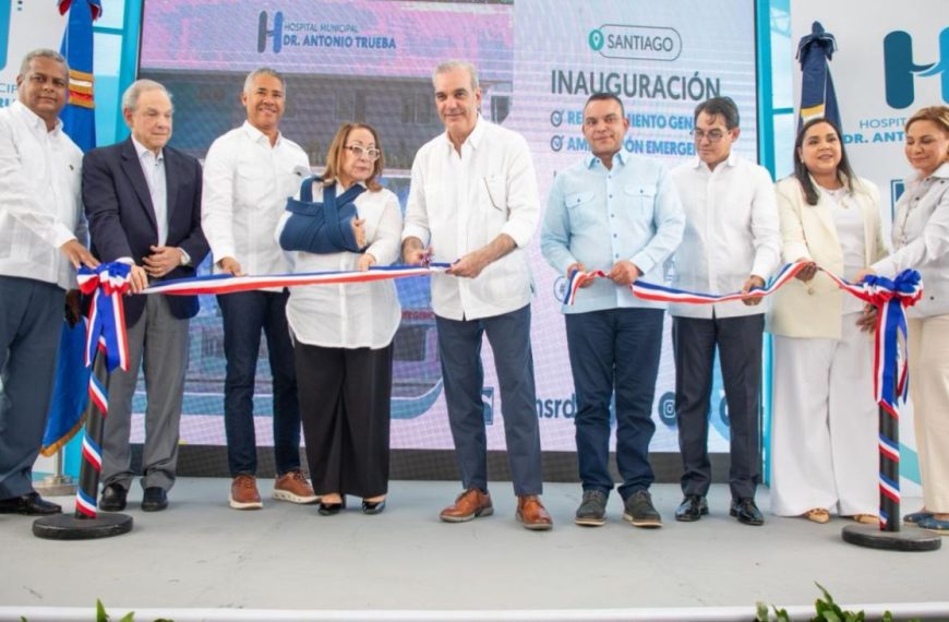 Presidente Abinader entrega el remozado Hospital Perif&eacute;rico Monte Adentro Dr. Antonio Trueba